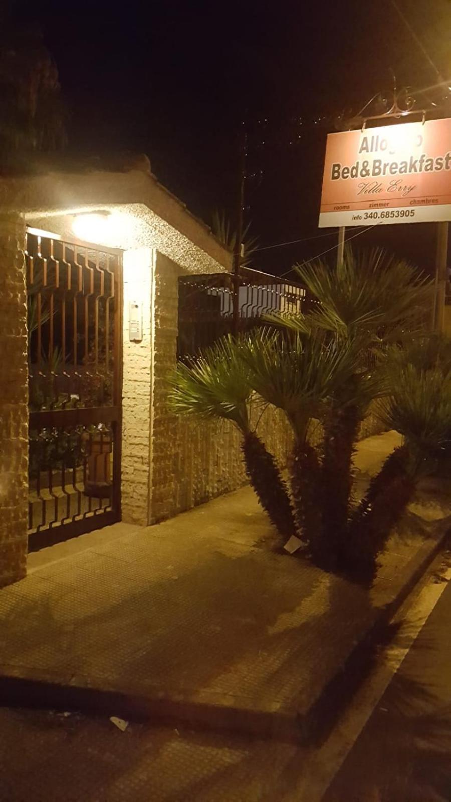 Villa Erry Trani Exteriör bild