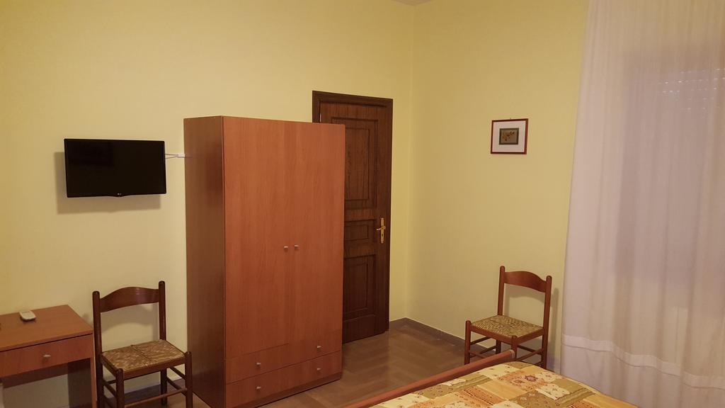 Villa Erry Trani Exteriör bild